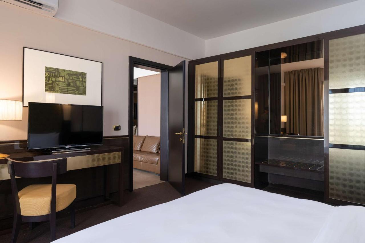 Radisson Blu Hotel NʼDjamena Exteriér fotografie