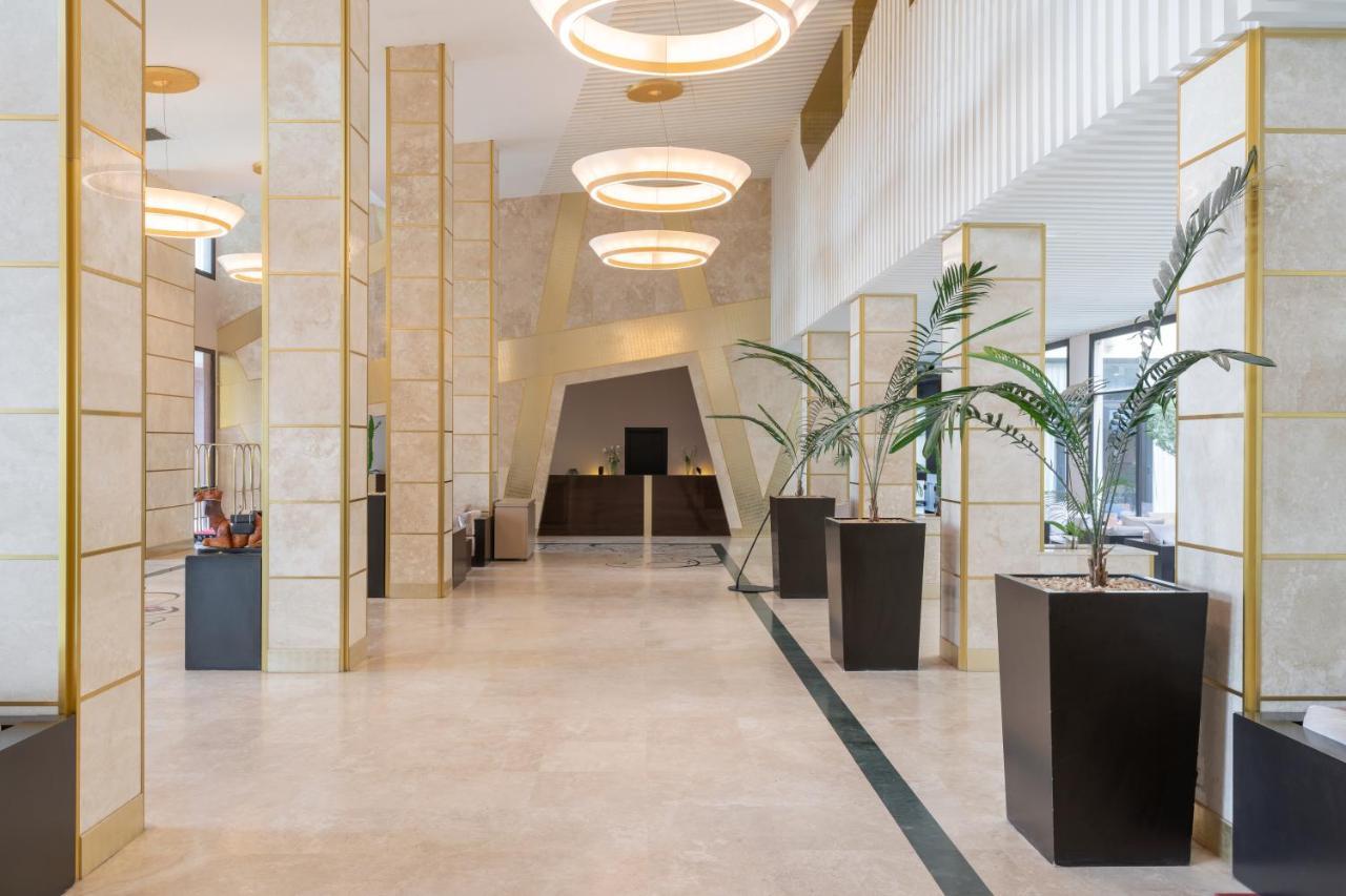 Radisson Blu Hotel NʼDjamena Exteriér fotografie