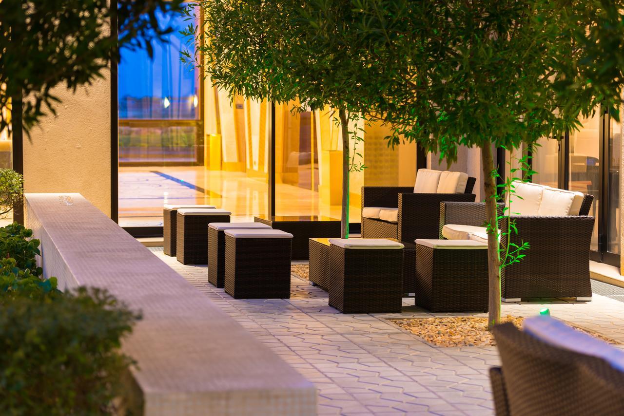 Radisson Blu Hotel NʼDjamena Exteriér fotografie